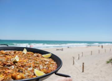 Paella en la playa