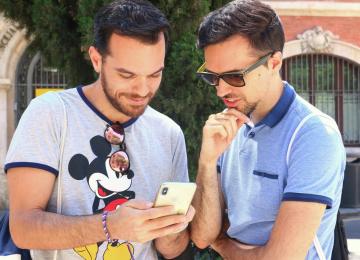 Turistas móvil app digital 